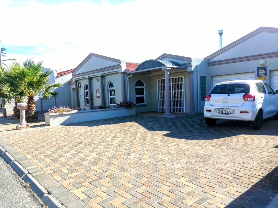 3 Bedroom Property for Sale in Belhar Western Cape